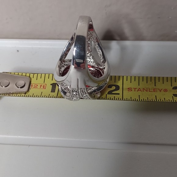 Large Bright Red And Silver Tone Ring Size 9.75 - Picture 11 of 13